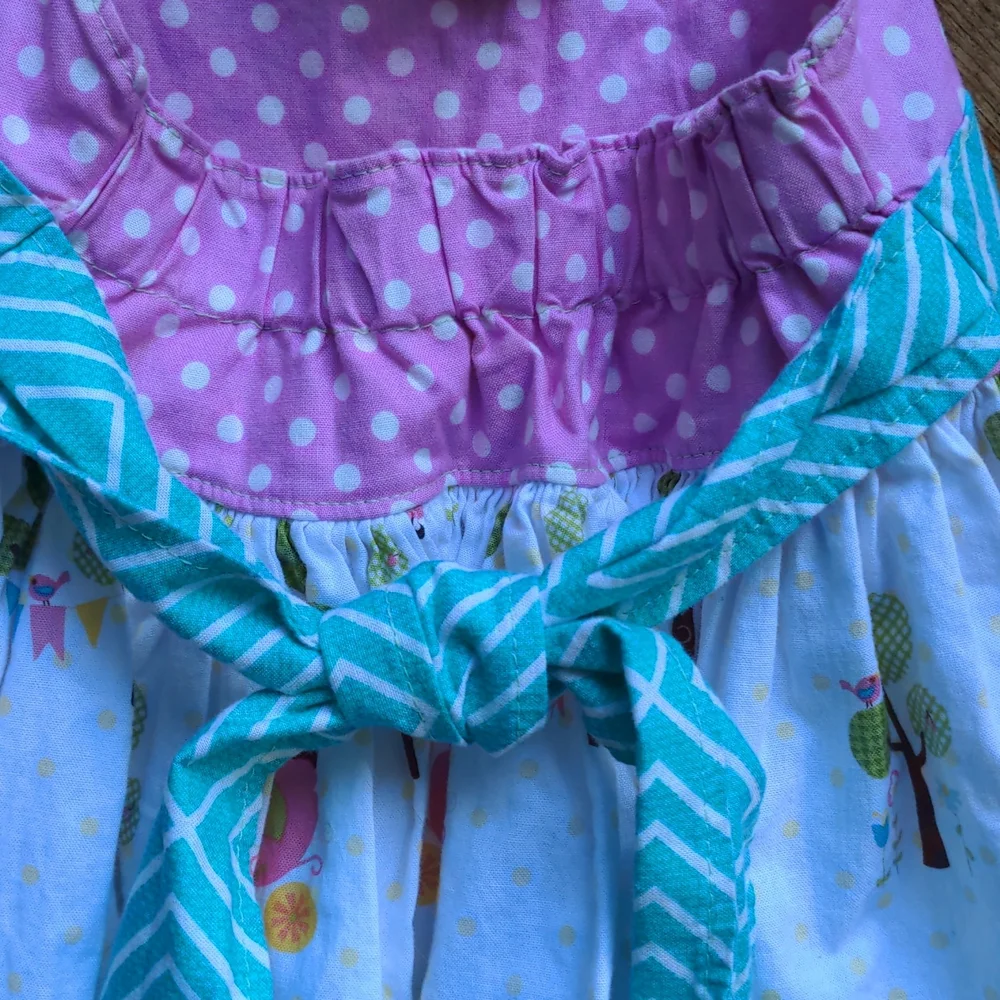 Dress or pinafore with gathers & ruffles 12-18 - Picture 7 of 11